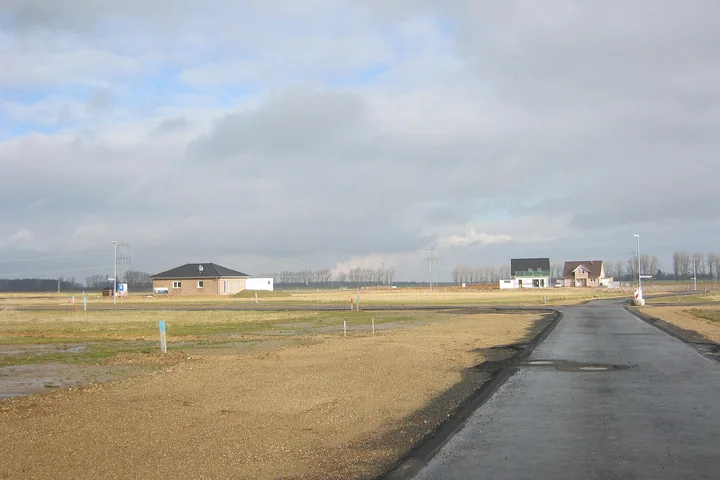 Archivaufnahme vom Aufbau des neuen Morschenich im Februar 2015